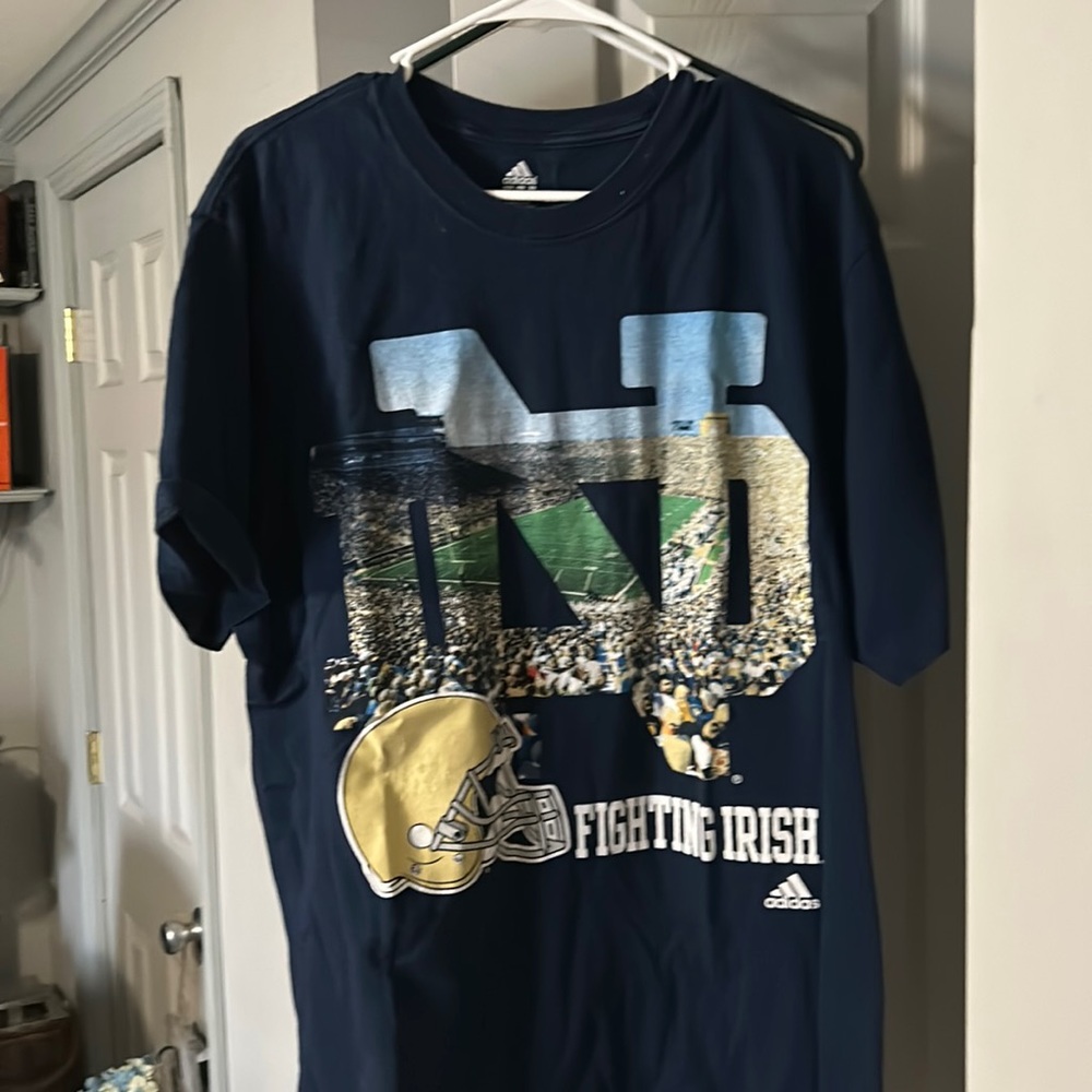 Notre dame football t-shirt size 2XL